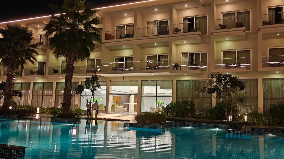 Golden Sands at night